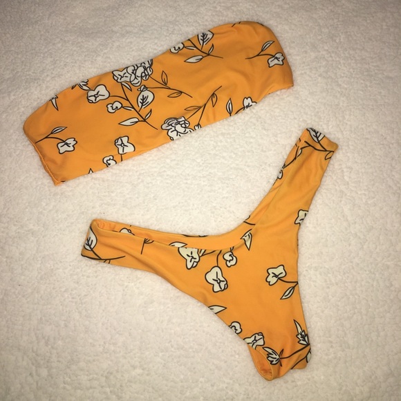 Other - 🧡Floral print 2 piece bandeau thong bikini🧡